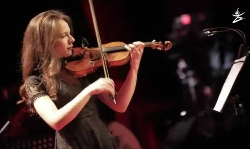 Mariem Jeddou: Une étoile du violon brillant dans l'éther de la musique classique et impressionnant le monde !