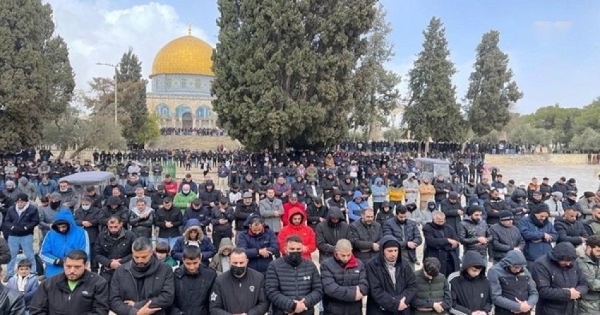 Prière de l&#039;absent pour l&#039;âme de l&#039;enfant Rayan dans la mosquée Al-Aqsa