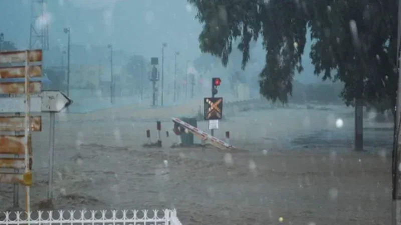 الطقس يقرع ناقوس الخطر: تحذير مروري عاجل مع أمطار غزيرة وثلوج مرتقبة