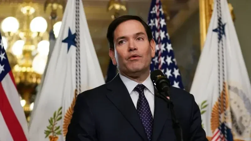 واشنطن توضح نواياها بشأن غرينلاند: الشراء وليس الغزو