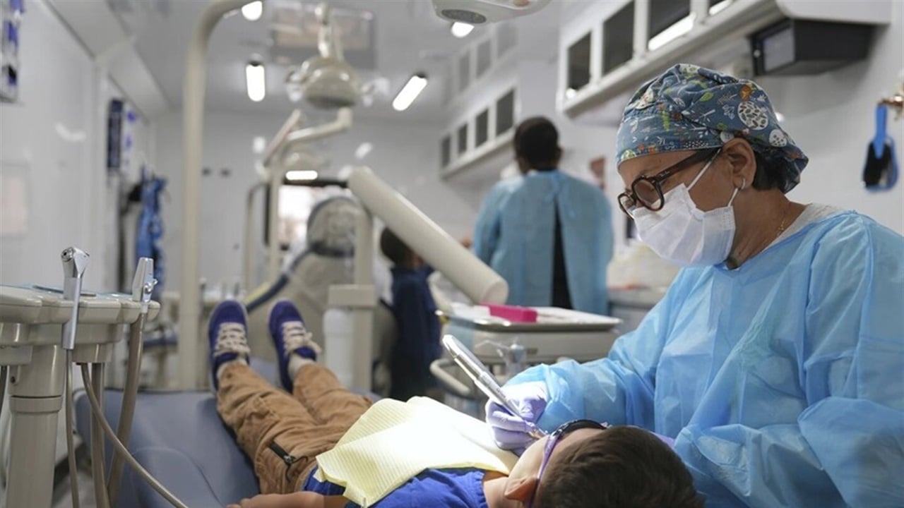 بريطانيا تدرس تصنيف ختان الذكور كشكل محتمل لإساءة معاملة الأطفال