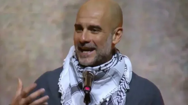 غوارديولا بالكوفية الفلسطينية: صرخة ضمير في وجه الصمت الدولي