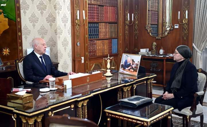 رئيس الجمهورية يستقبل وزيرة العدل لبحث مشروع تنقيح الفصل 411 من المجلة التجارية