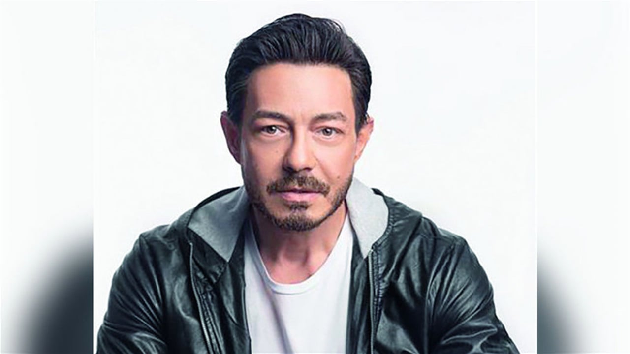 أحمد زاهر يفتح جراحه: مرض قاسٍ أبعدني عن الفن 3 سنوات وكدت أُنهي حياتي