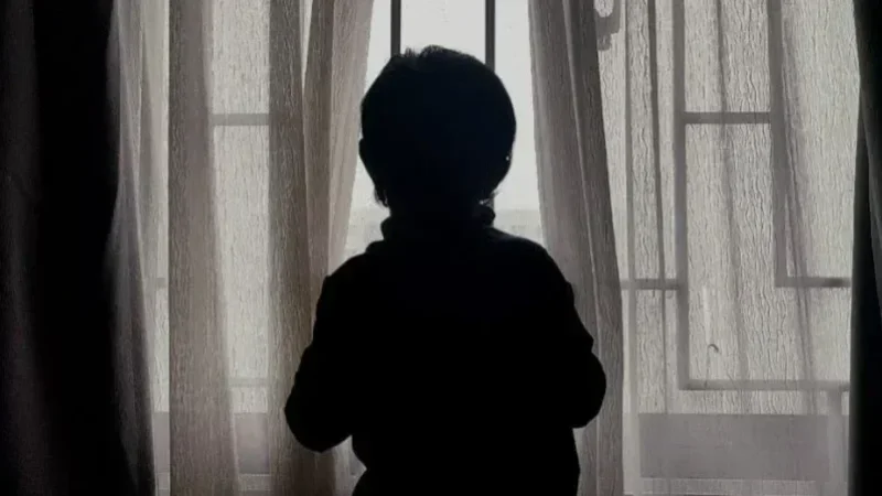 صدمة في روضة أطفال: اغتصاب طفل 3 سنوات يطيح بمسؤولين ويقود لإغلاق المكان