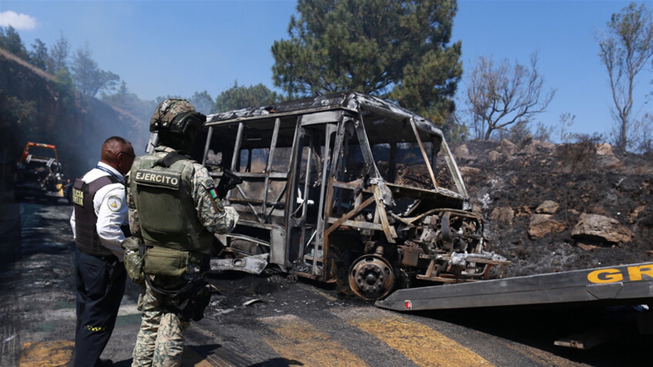 إلغاء رحلات إلى المكسيك بعد مقتل “إل منشو”: شركات الطيران ترفع حالة التأهب