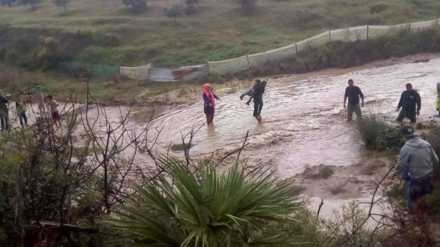 الأمطار الغزيرة تتسبب في فيضان الأودية وتعطيل حركة المرور في ولاية الكاف