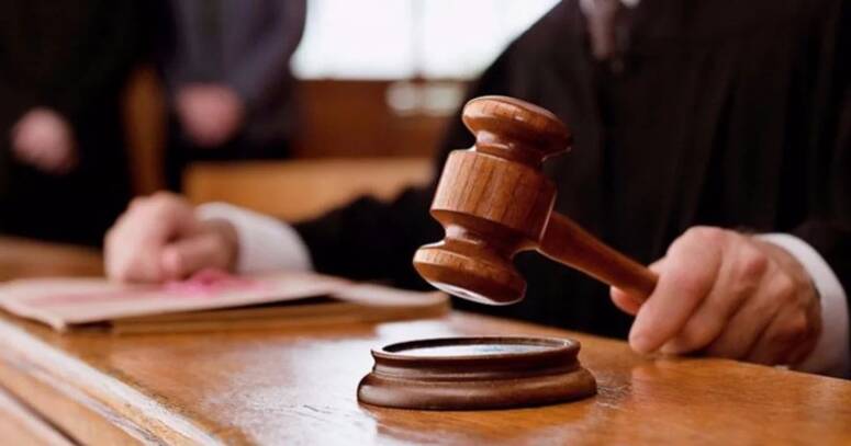 القضاء في تونس يصدر أحكامًا قاسية في قضايا فساد وتلاعب بالرخص العمومية