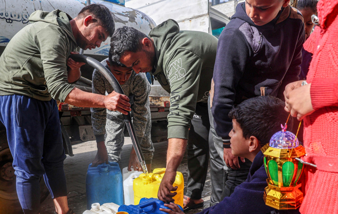 الحصار المستمر يفاقم معاناة الفلسطينيين: قصص تشرح حالة الجوع والندم في غزة