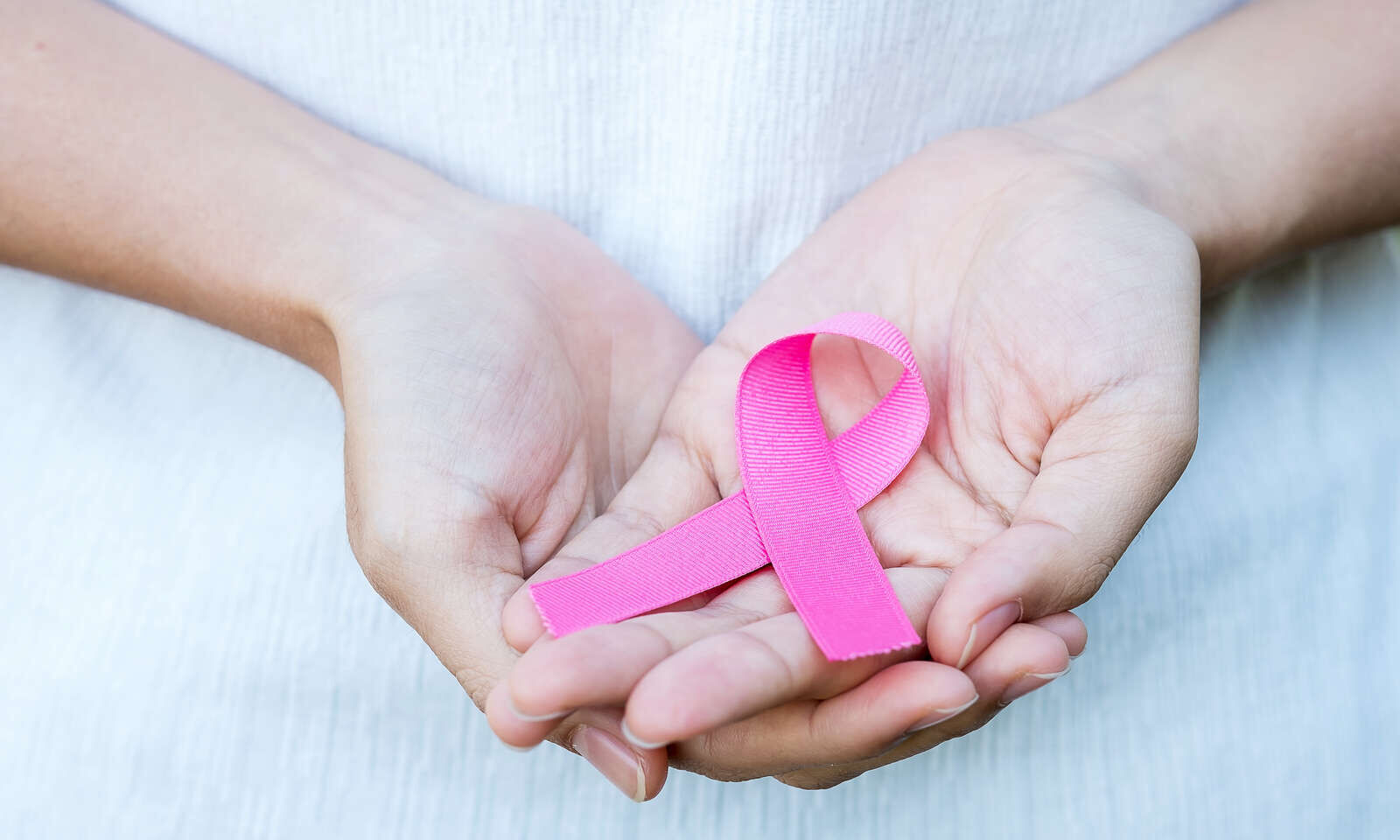 الكشف المبكر عن سرطان الثدي: ثورة في استخدام البروتينات كدلالات