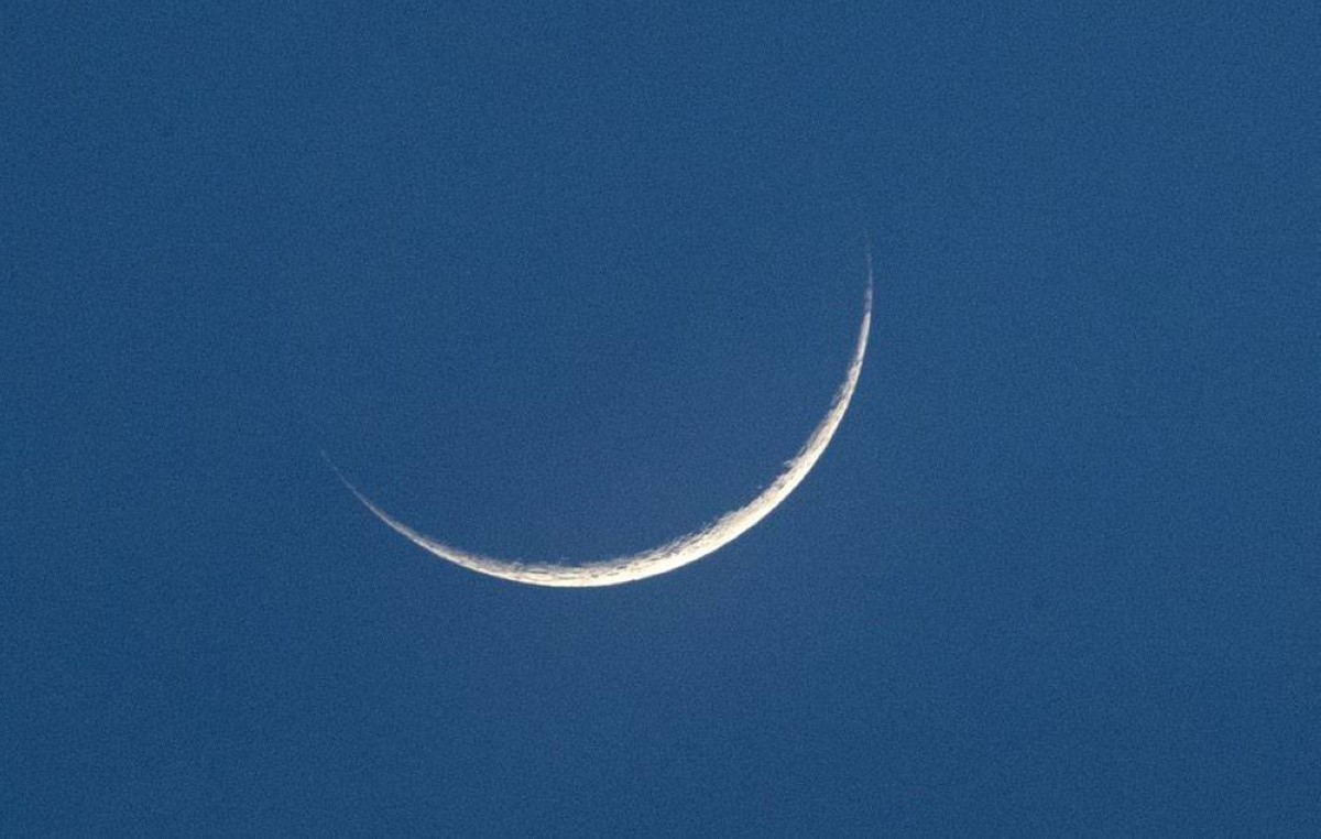 الإمارات تعلن الأحد أول أيام عيد الفطر.. احتفالات واستعدادات مكثفة