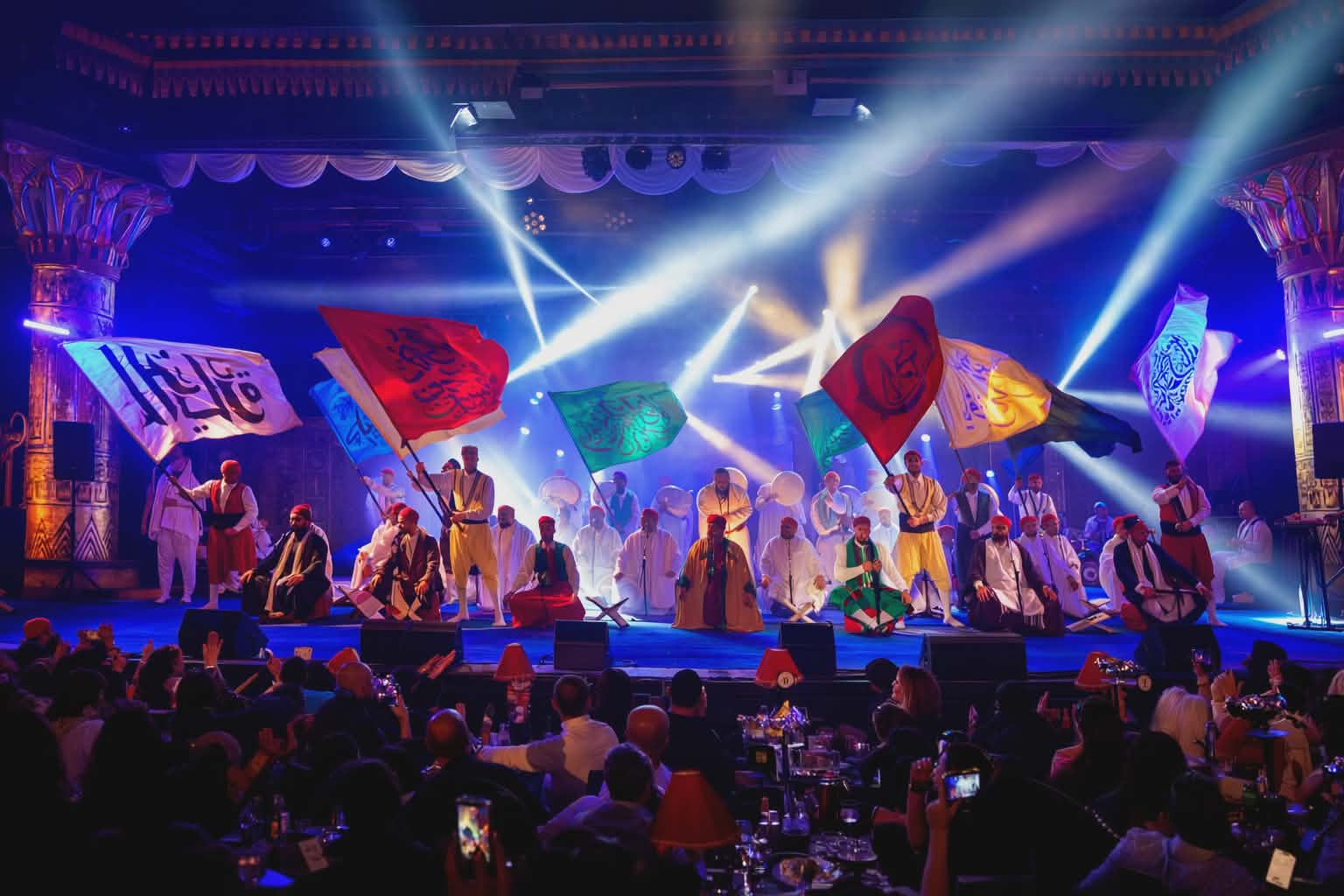 عرض“الزيارة” يوقّع سهرة طربية استثنائية بمسرح كليوباترا قمرت: