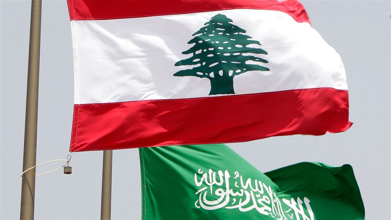 إنذار عاجل من الرياض.. دعوة فورية لمغادرة لبنان وسط تصعيد خطير