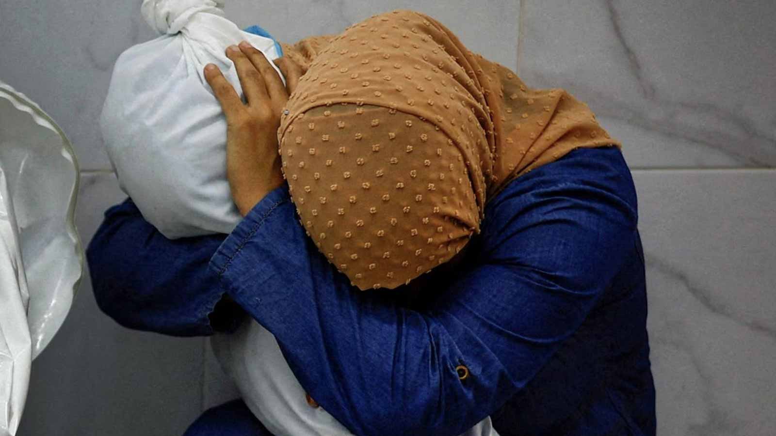 صورة فلسطينية تحصد جائزة صورة الصحافة العالمية لعام 2024