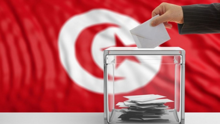 تونس ومسار الديمقراطية: الانتخابات الرئاسية وصراع الدساتير