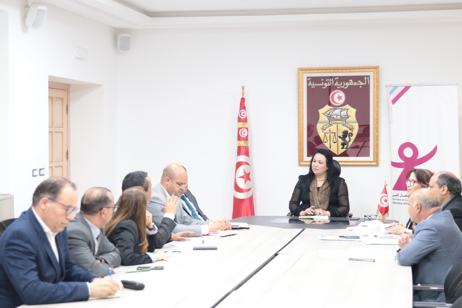 وزيرة الأسرة تقدم خطوة هامة في تقديم وضع الطفولة في تونس