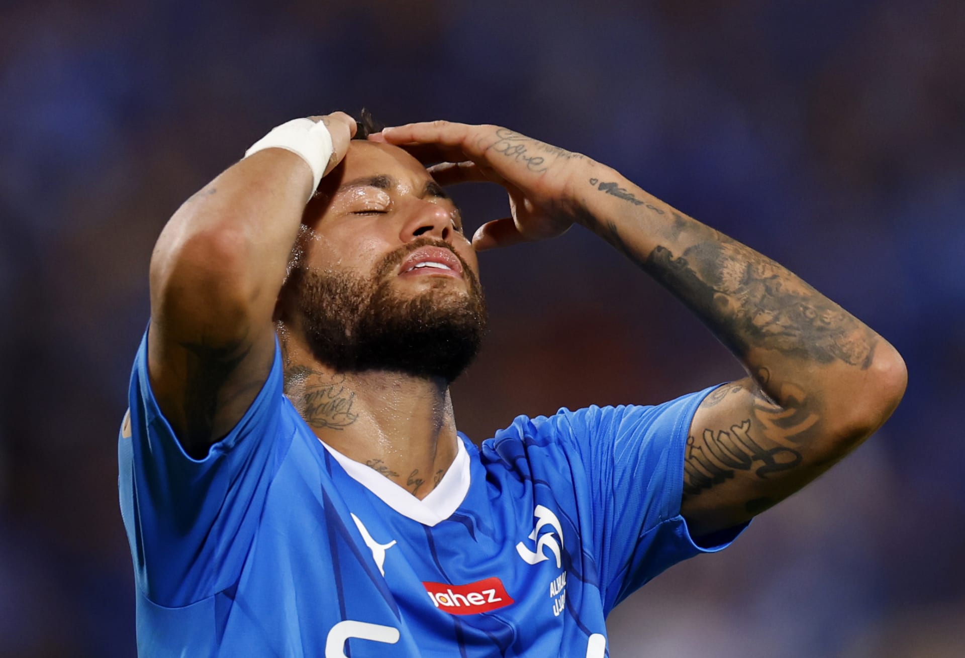 نيمار يغيب عن استعدادات الهلال للموسم الجديد بسبب الإصابة