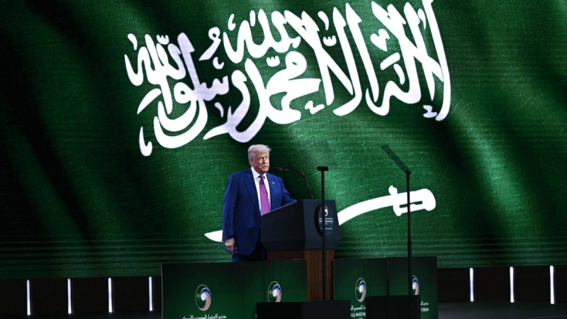 🔥 ترامب من قلب الرياض: "أحلم بتطبيع سعودي – إسرائيلي قريب!"