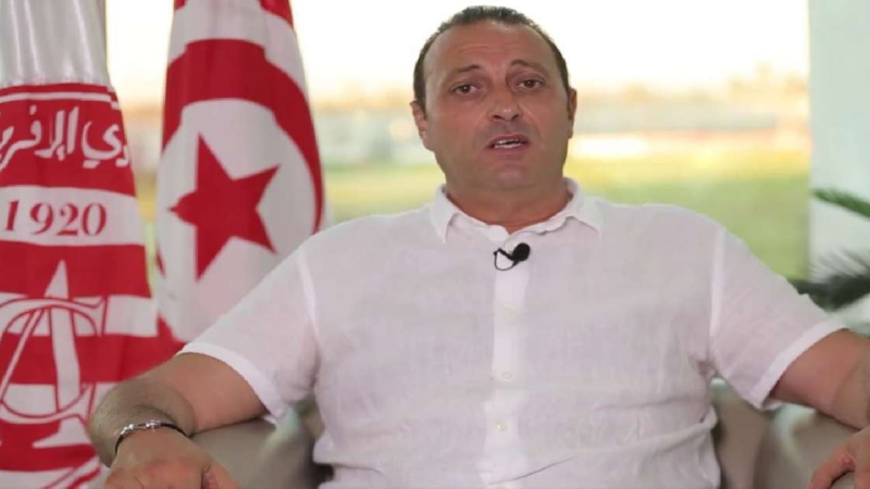 أزمة النادي الإفريقي تتصاعد: شامبرز ينسحب وهيكل دخيل يطلب التدقيق الرئاسي في الحسابات