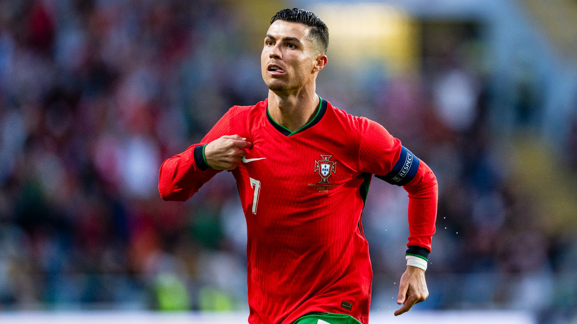 كريستيانو رونالدو يصنع التاريخ بمشاركته في سادس كأس أمم أوروبا