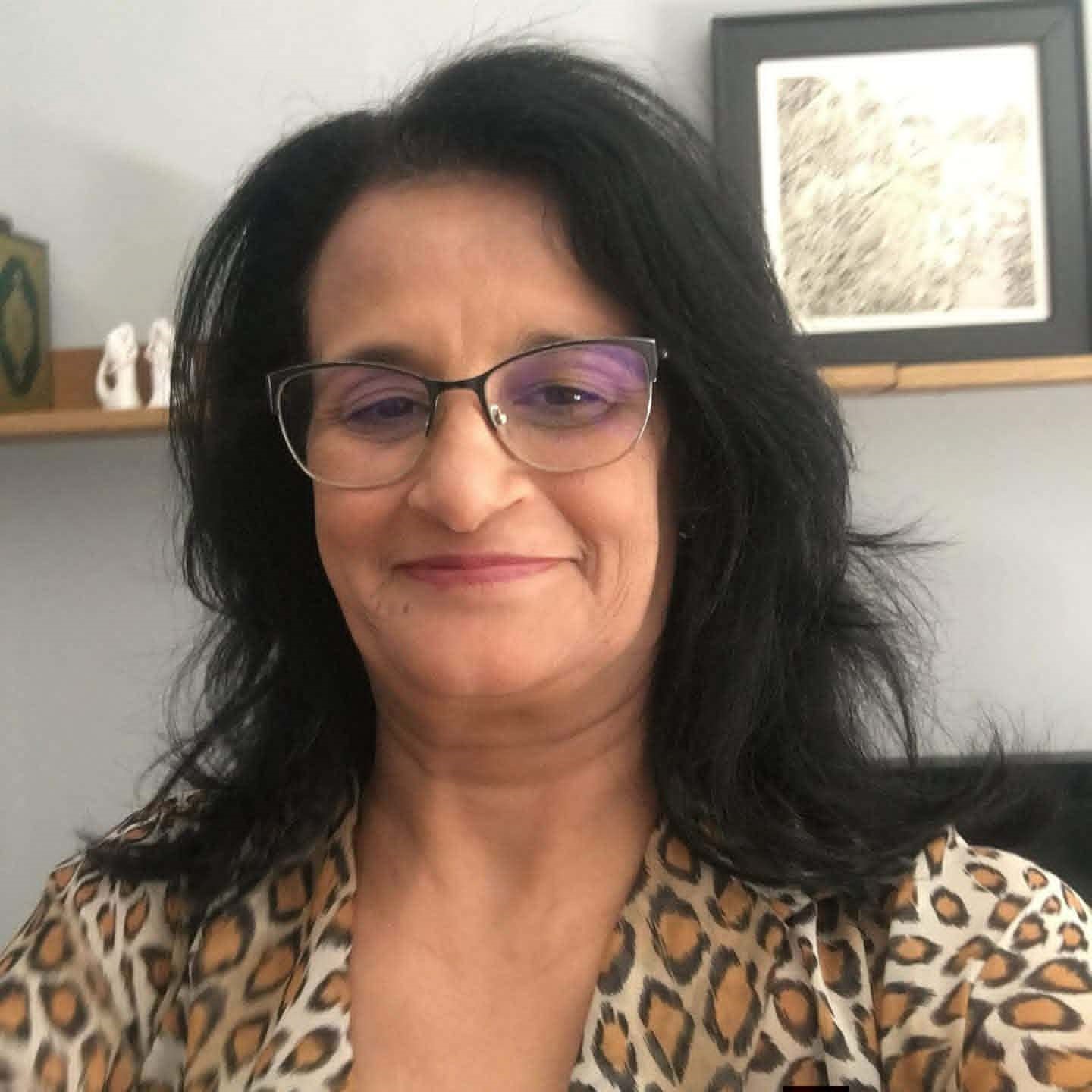 امال شملي : أعمل على توزيع منتوج ممتاز واستقطاب موزعين جدد لمنتوجاتنا