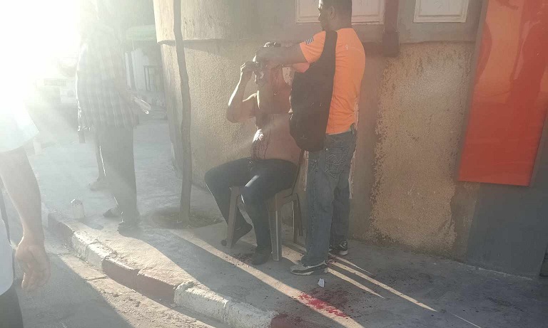 راكب حافلة يطعن سائقًا في الخط 514 ببوسعادة: جرح خطير يستدعي 16 غرزة