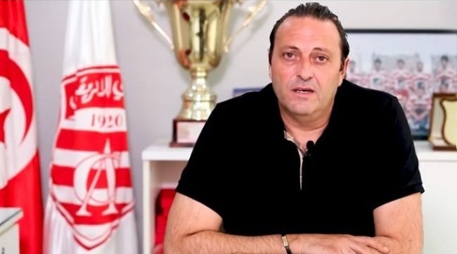 فيرجي شامبرز ينفي صلته بشركة الرعاية ويعلن دعمه الفردي للنادي الإفريقي