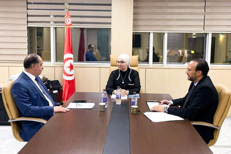 الوزارات التونسية تتعهد بمكافحة الجرائم الإلكترونية ونشر الأخبار الكاذبة على وسائل التواصل الاجتماعي