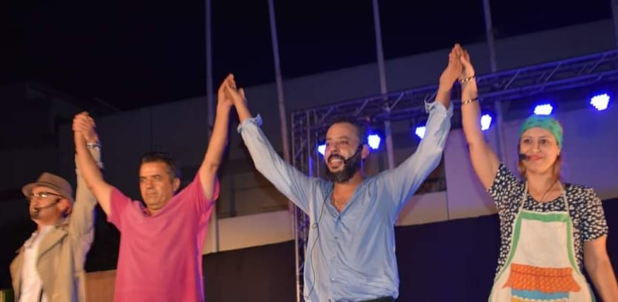 مسرحية '(مـ)جرد موظف' تحصد الإشادات في مهرجان تنيور بالشيحية: تألق فني على كل الأصعدة