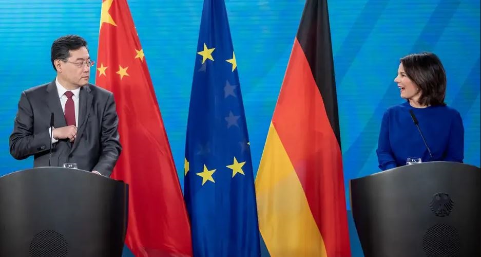 الصين تستدعي السفيرة الألمانية للاحتجاج على تصريحات وزيرة الخارجية الألمانية