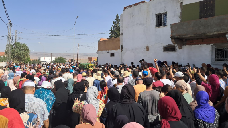 القصرين تودّع عبد القادر الذيبي في موكب جنائزي مهيب