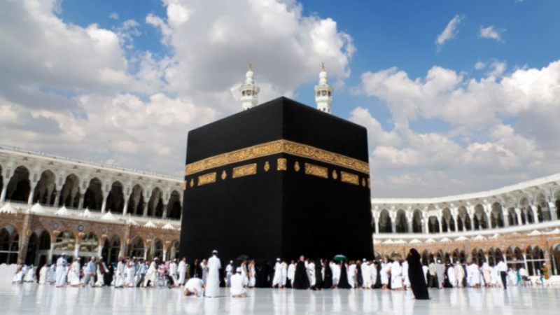 اللجنة الوطنية للحجّ والعمرة تشرع في التحضيرات لموسم 1447هـ/2026م
