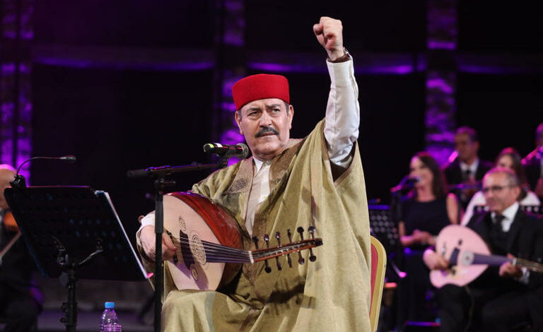 الفنان التونسي لطفي بوشناق يطلق 4 أغان جديدة تعبر عن تضامنه مع غزة