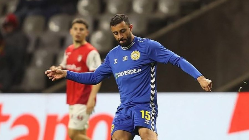 النادي الإفريقي يرفع تحدّي “الفيفا”: مليار مستحقات شهاب العبيدي على المحك!