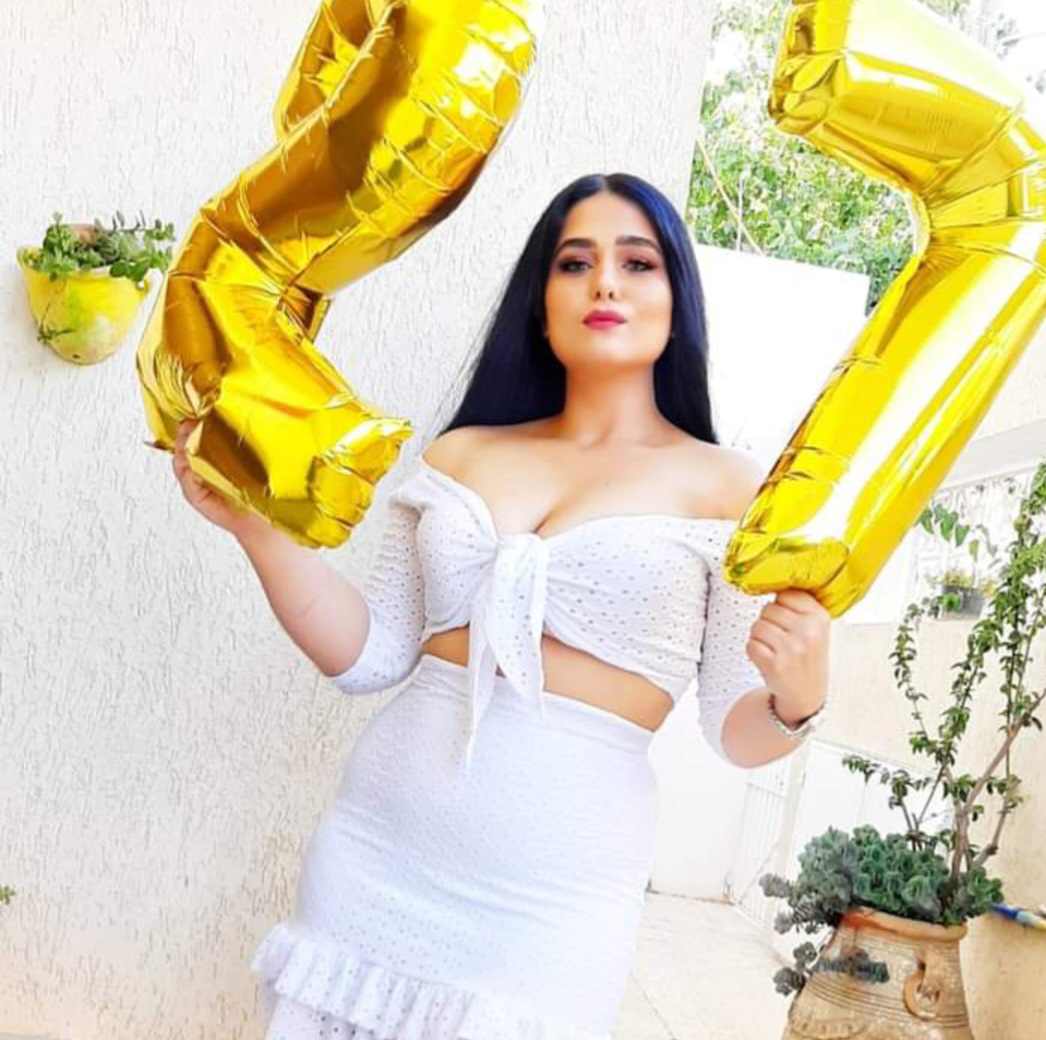 عزة بن جميع: تألق في مجال التجميل والموضة