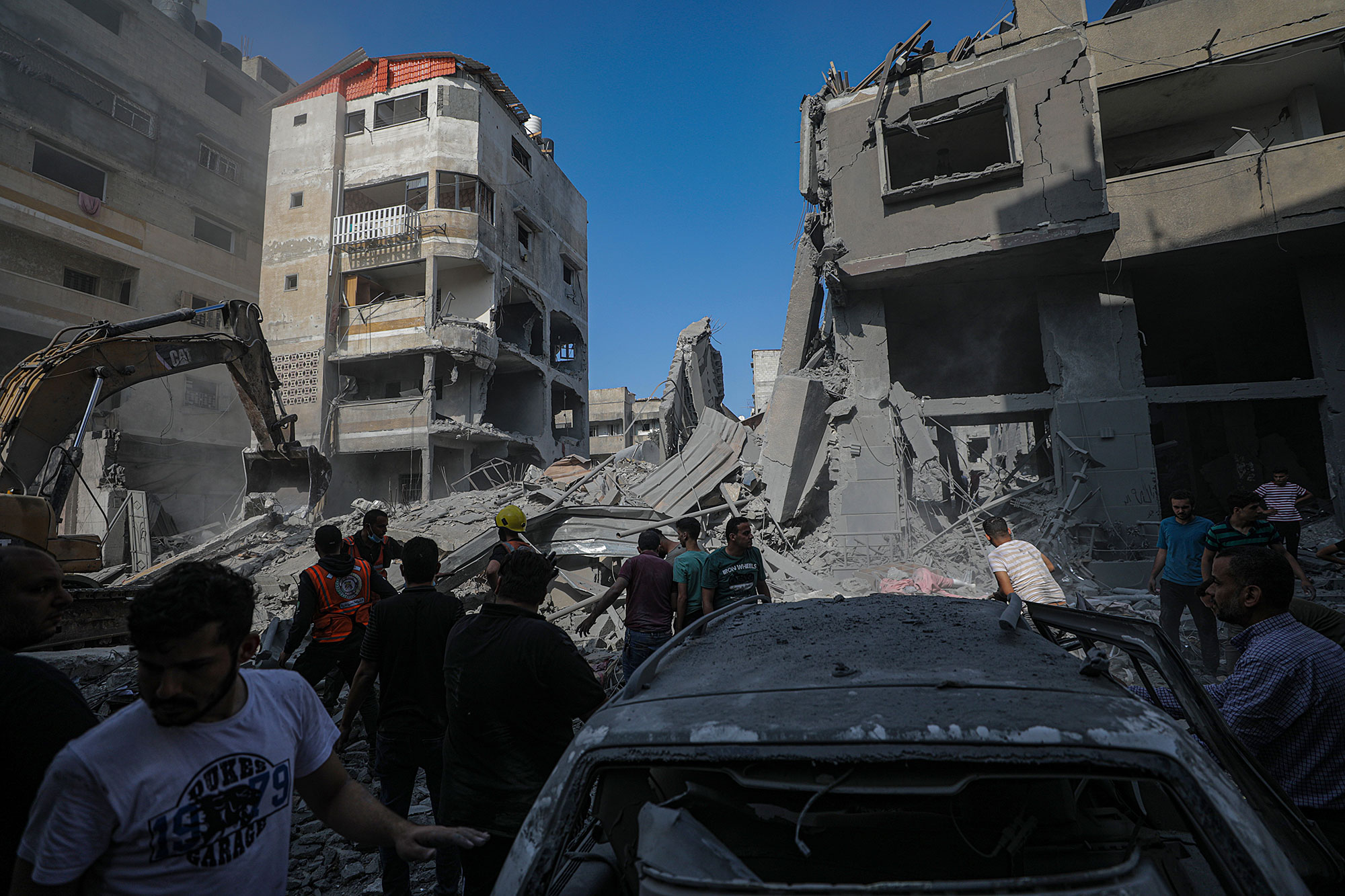 الكارثة الإنسانية تتفاقم: قصف إسرائيلي مروع يخلف أعدادا مروعة من القتلى والجرحى في قطاع غزة
