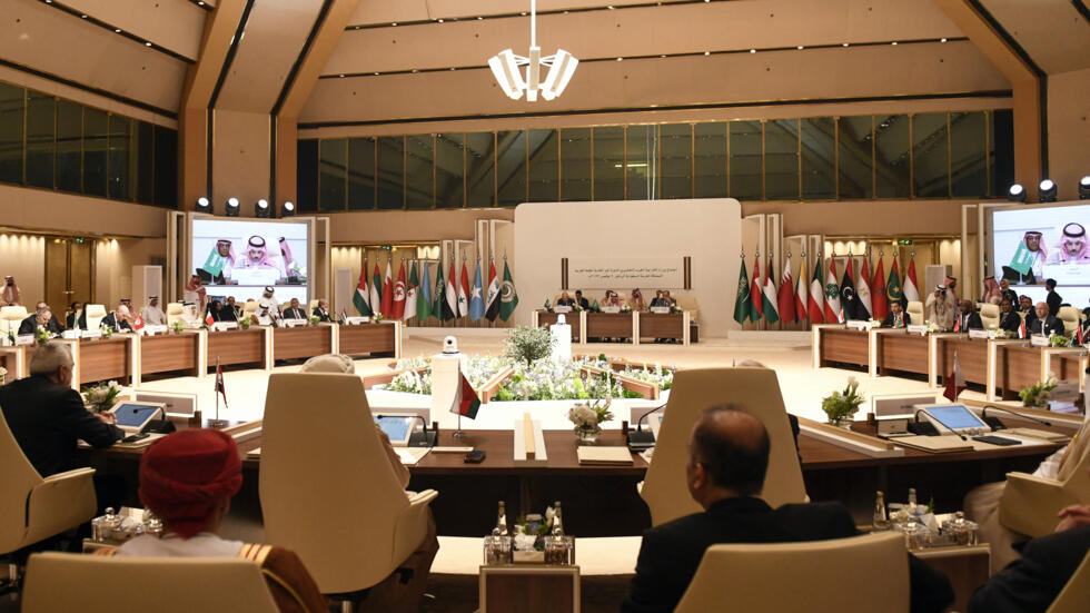 قمة الرياض تشهد دعوات حاسمة لوقف العدوان وتحقيق السلام في غزة