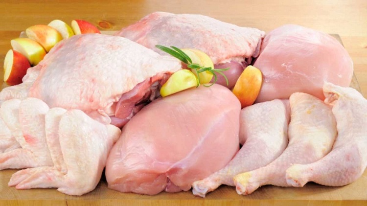 رئيس غرفة تجار لحوم الدواجن: انخفاض أسعار اللحوم وثبات أسعار البيض