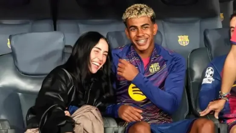 انفصال لامين يامال عن المغنية نيكول يشعل الجدل.. واللاعب يردّ: "لم تكن خيانة!"