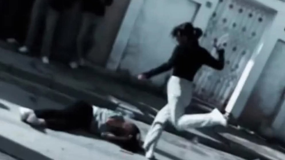 عنف صادم أمام معهد بسيدي حسين: النيابة تحتفظ بأربع فتيات بعد اعتداء على زميلة