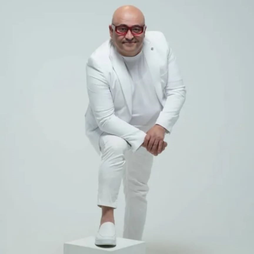 صُنّاع الأمل 2026… حين يصبح الإنسان مشروع نهضة كاملة: جعفر القاسمي في قلب سباق البطولة الإنسانية