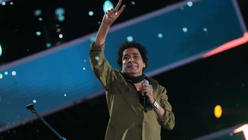 محمد منير يتضامن مع غزة ويؤجل حفل رأس السنة