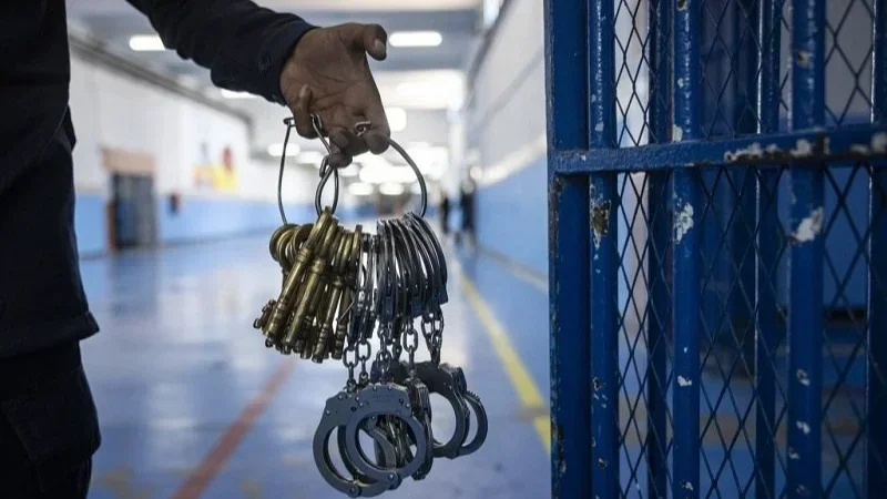 سقوط شبكة قمار إلكتروني دولية: إيقافات، تجميد أموال، ومطاردات عابرة للحدود!