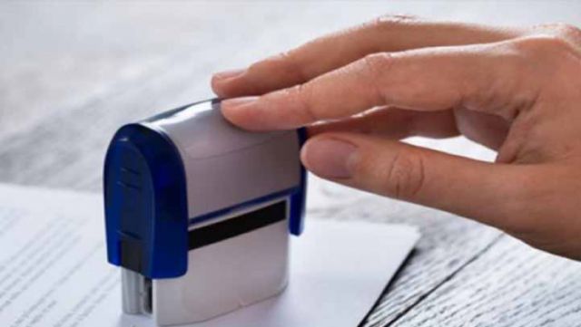 تفكيك شبكة خطيرة للتدليس والتحيّل في جندوبة: حجز أختام عمومية وبطاقات مهنية مزوّرة! 🔥