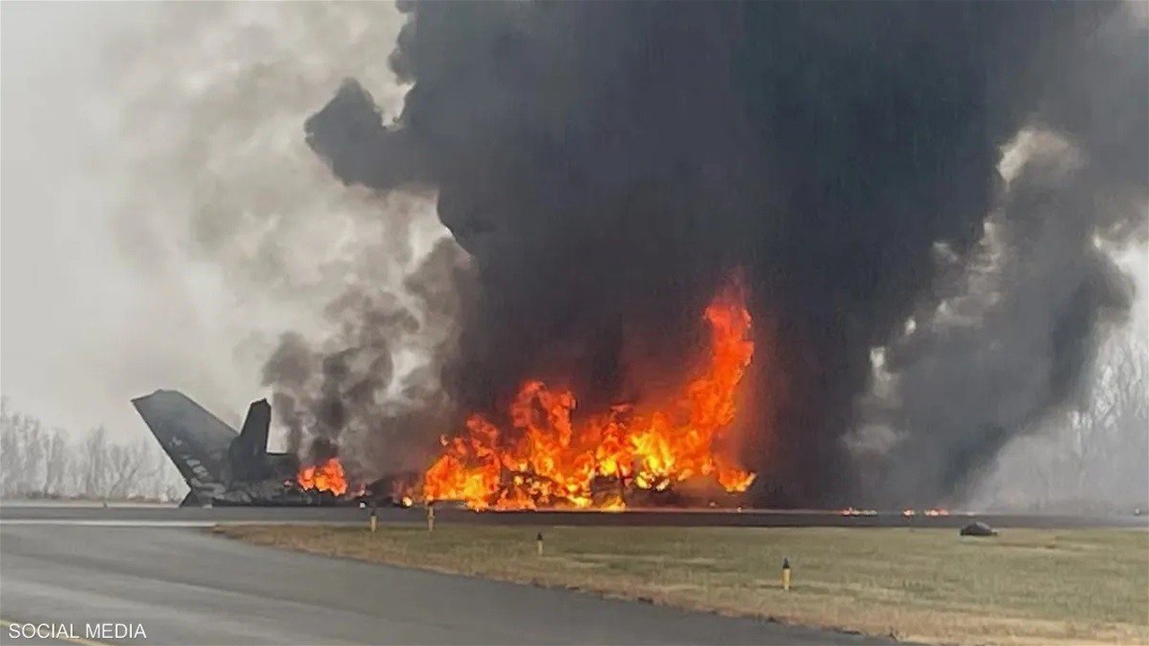 تحطم طائرة "سيسنا سي 550" أثناء الهبوط في كارولاينا الشمالية واندلاع حريق كبير