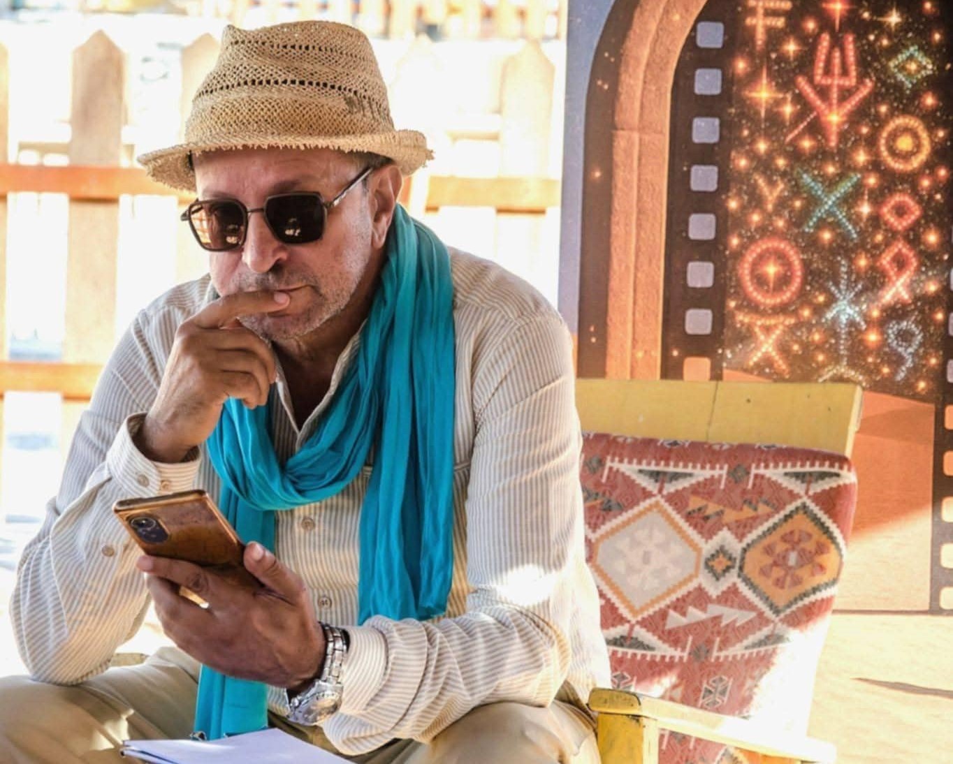 الدكتور سفيان العرفاوي يتألّق في إدارة ندوة معرض الكتاب بشارع الحبيب بورقيبة