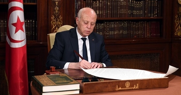 قيس سعيّد: الانتخابات لن تجرى في غضون 3 أشهر 