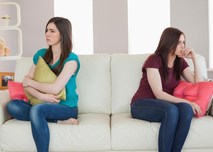 الصداقة علاقة مودة يمكن أن تتحول إلى عداوة