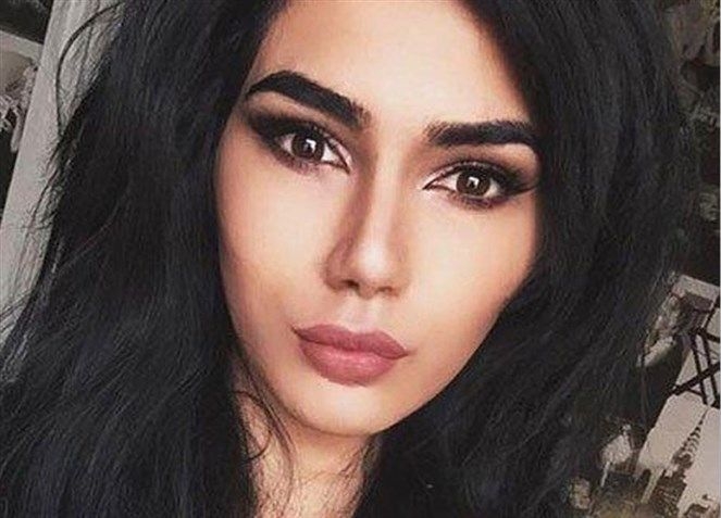 متحوّل جنسياً يُنافس كيم كارداشيان بالجمال