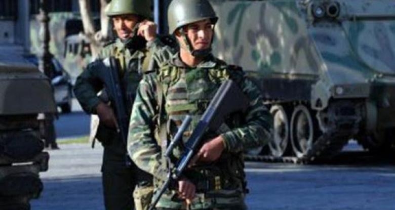 تظاهرة جزائرية تكرم شهداء الجيش و الأمن التونسيين